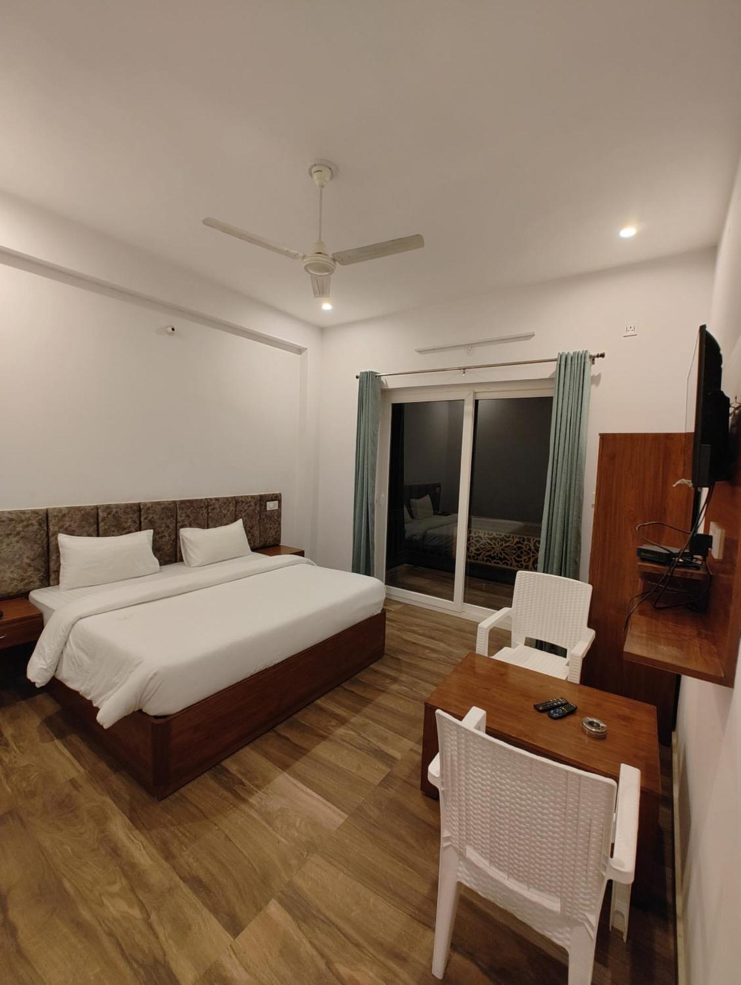 Hotel Anantam Residency Uttarkāshi المظهر الخارجي الصورة